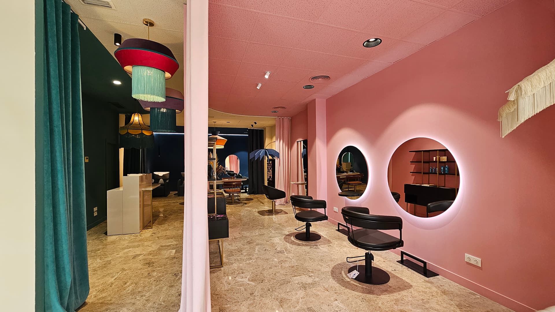 Muttto LAB Showroom - Image 5